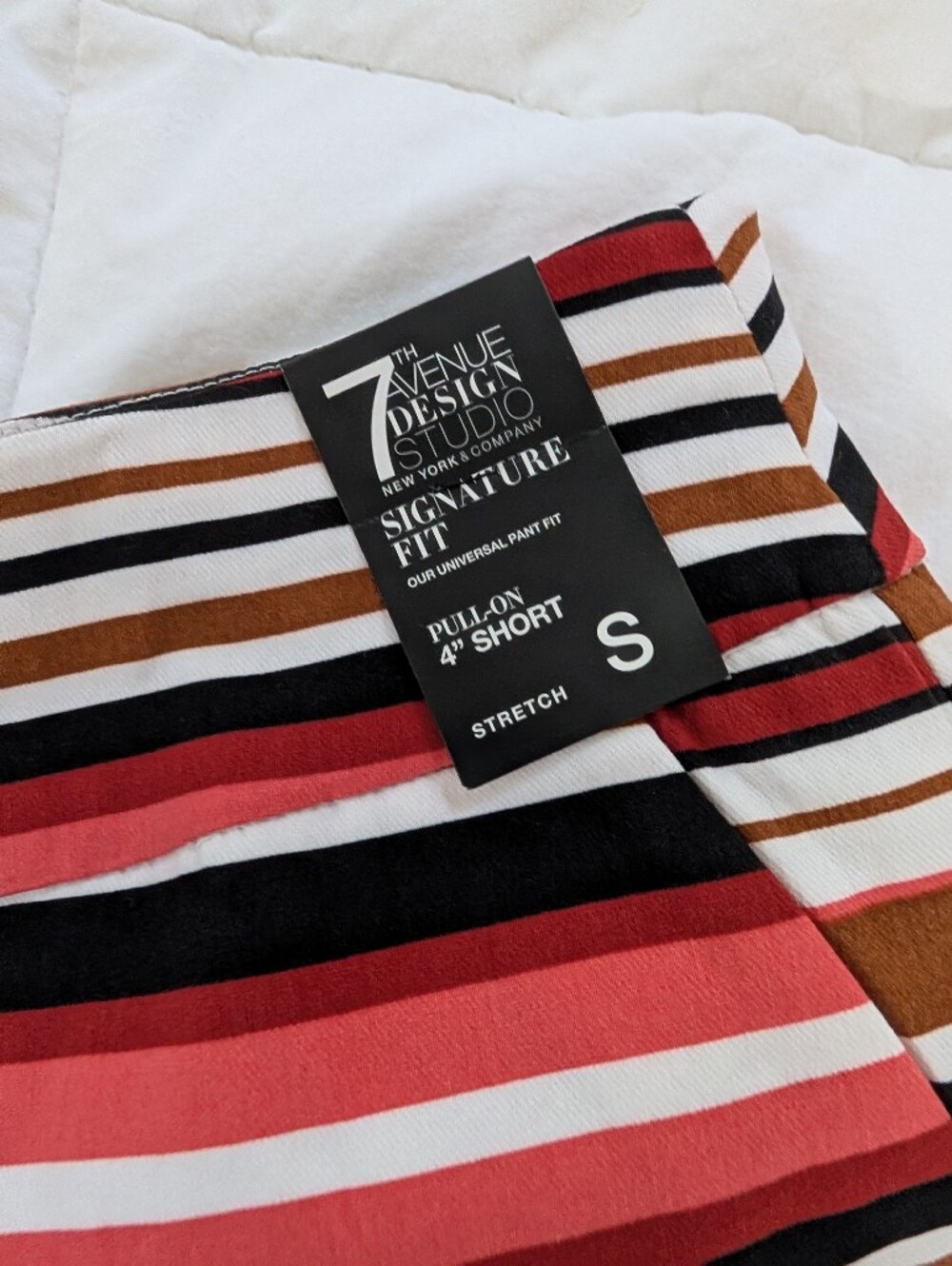 7th Avenue Signature Fit Shorts - Picture 2 of 4